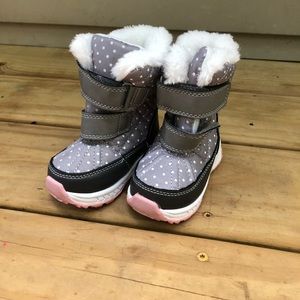 Carter’s toddler boots, size 4